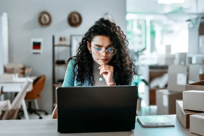 Human Interface, Personal Computer, Autonomy, Indoor, Sitting