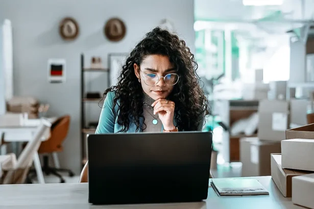 Human Interface, Personal Computer, Autonomy, Indoor, Sitting